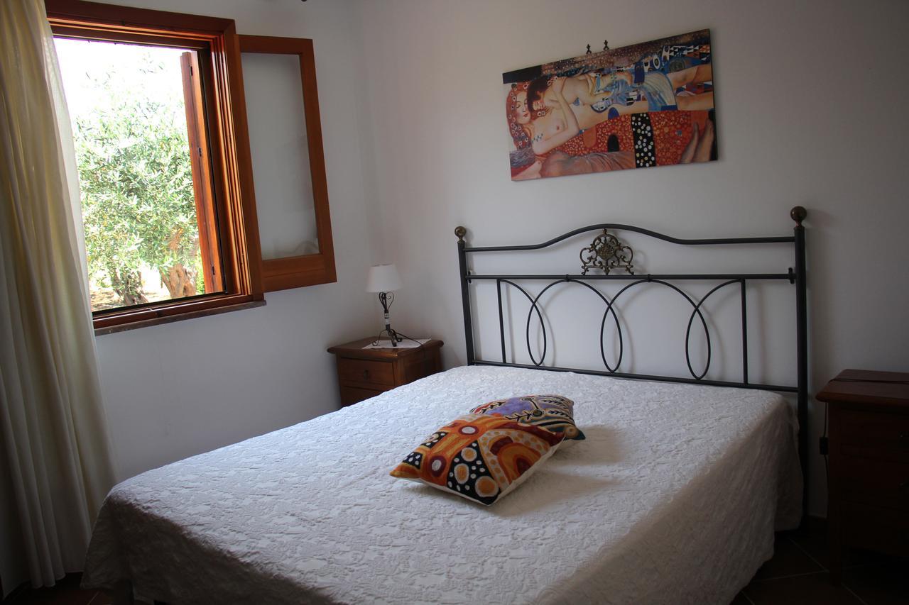 Uliveto House Acomodação com café da manhã Castellammare del Golfo Exterior foto